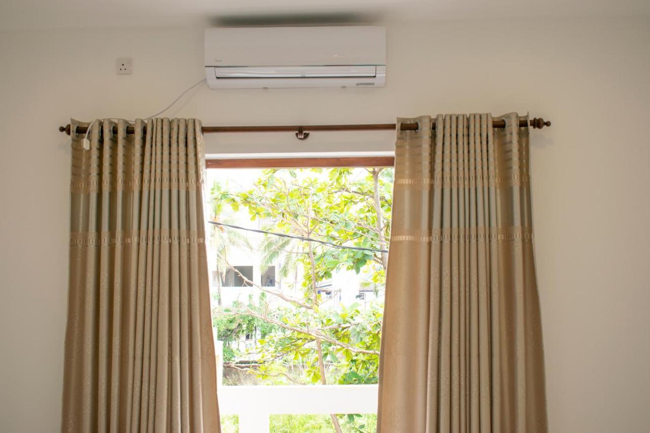 Lavinia Escapes Hotel Dehiwala-Mount Lavinia Exterior foto